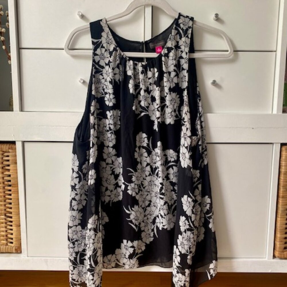 Floral Black Sleeveless blouse